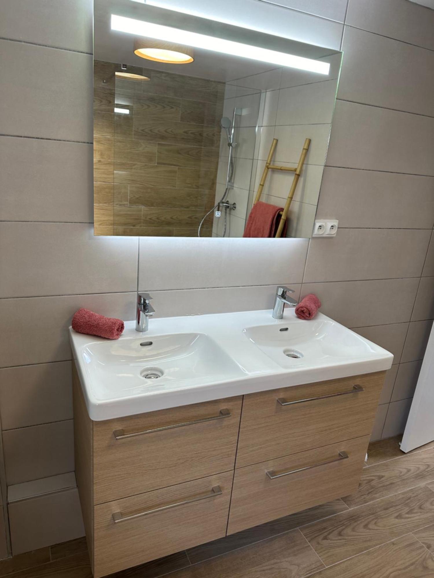 Maison Nombreux Couchages, 13 Lits, 3 Sdb, Exterieur Μπουρζ Εξωτερικό φωτογραφία