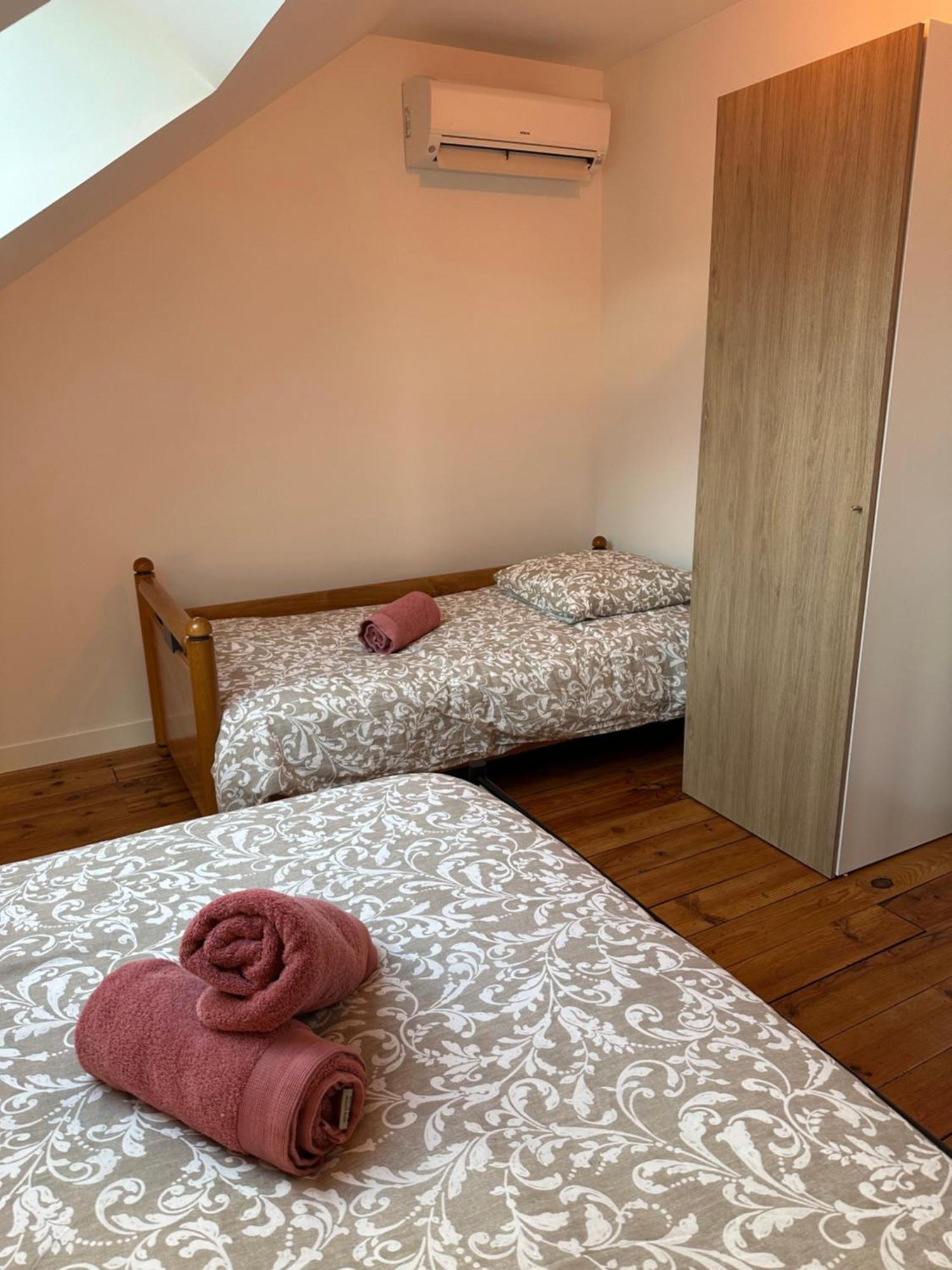 Maison Nombreux Couchages, 13 Lits, 3 Sdb, Exterieur Μπουρζ Εξωτερικό φωτογραφία