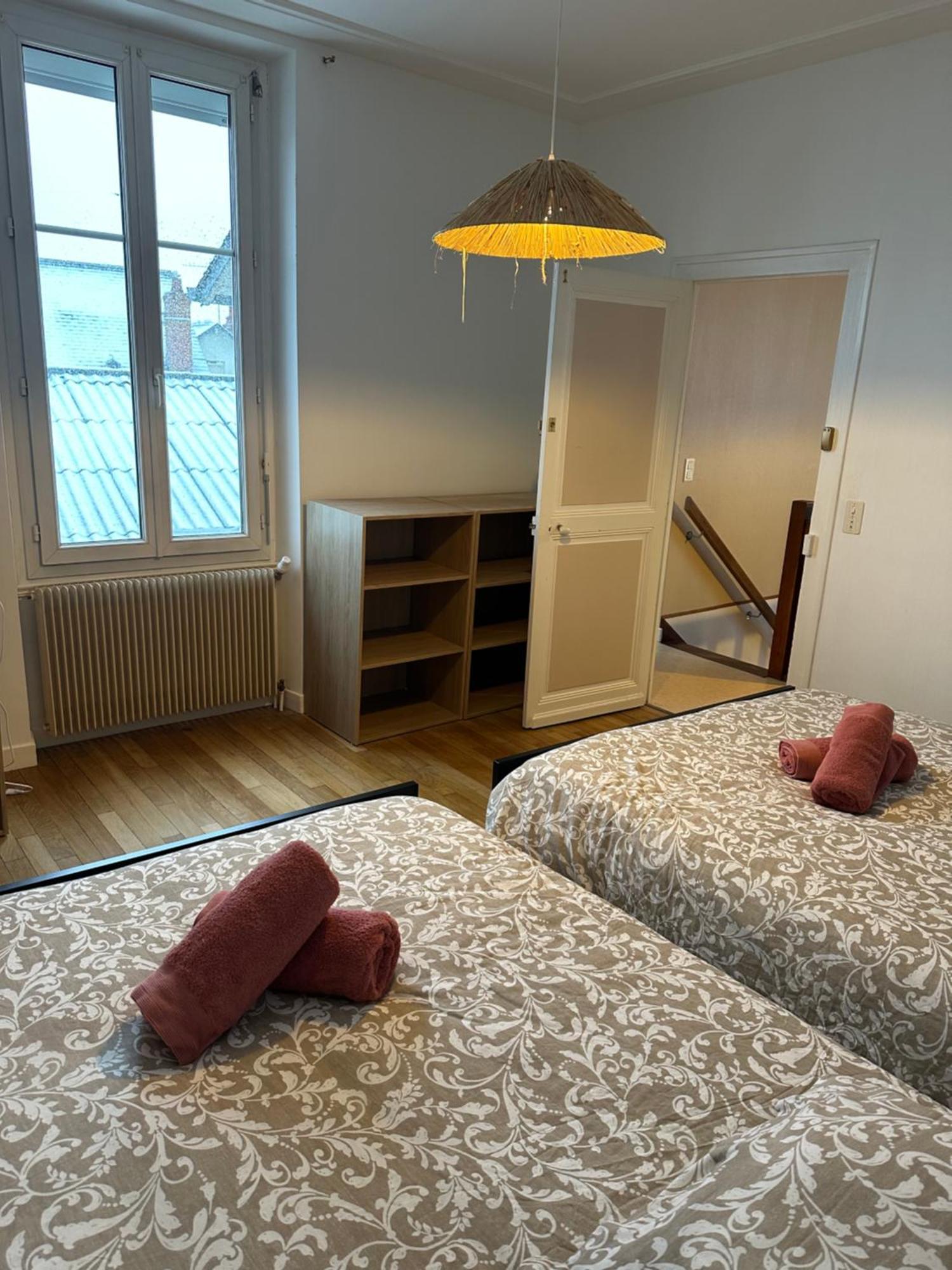Maison Nombreux Couchages, 13 Lits, 3 Sdb, Exterieur Μπουρζ Εξωτερικό φωτογραφία